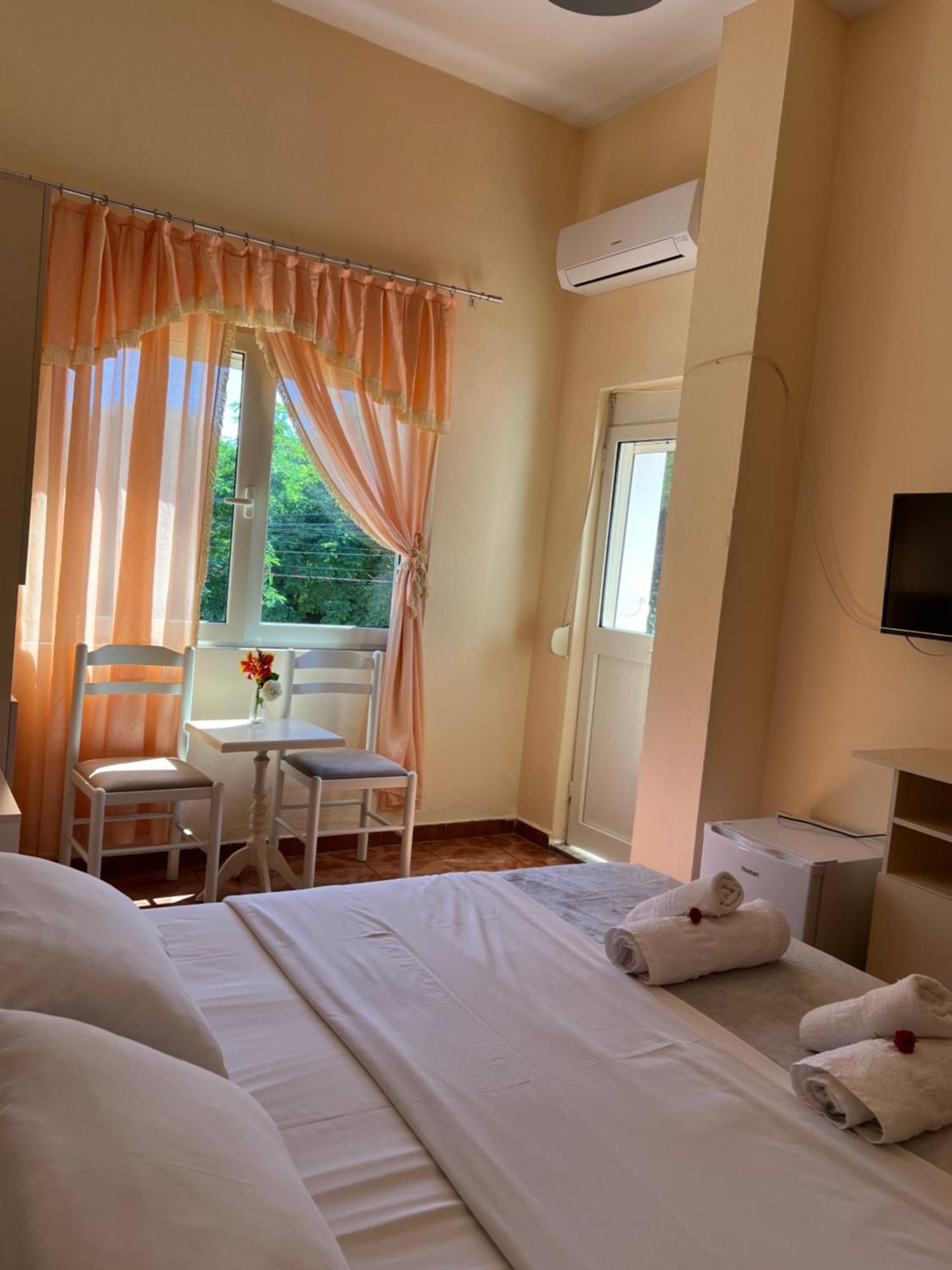 Vila 3 Rooms Durres Exterior photo